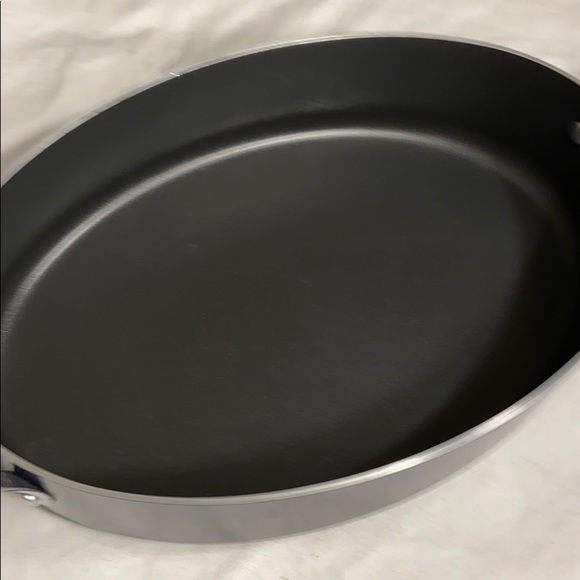 COPY - Rachel Ray 5 quart porcelain non stick cookware - Picture 3 of 7
